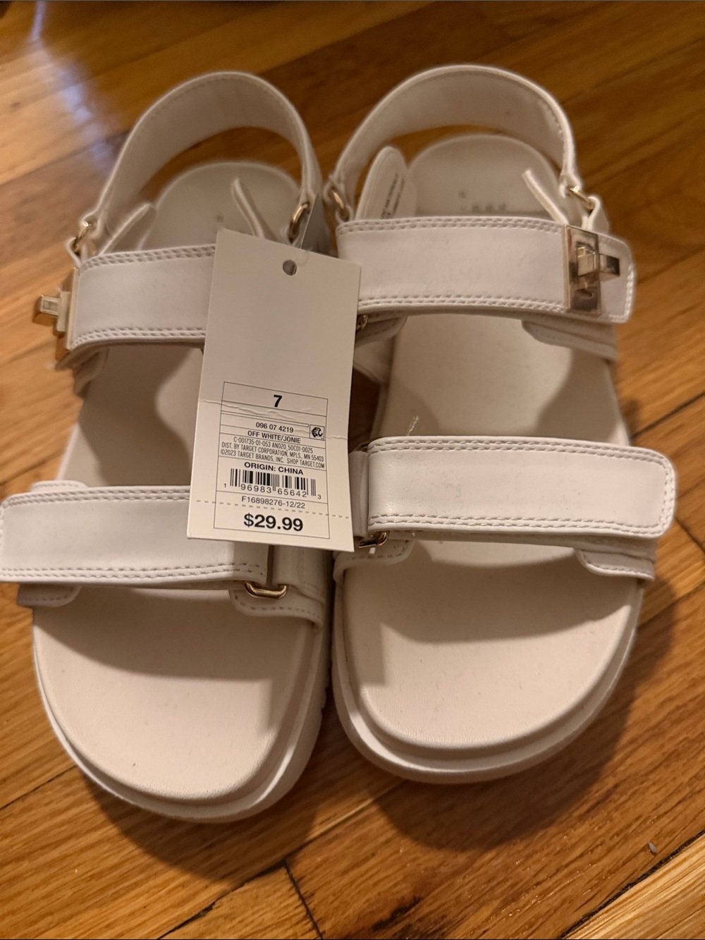 Women’s White Velcro Sandals - a new day